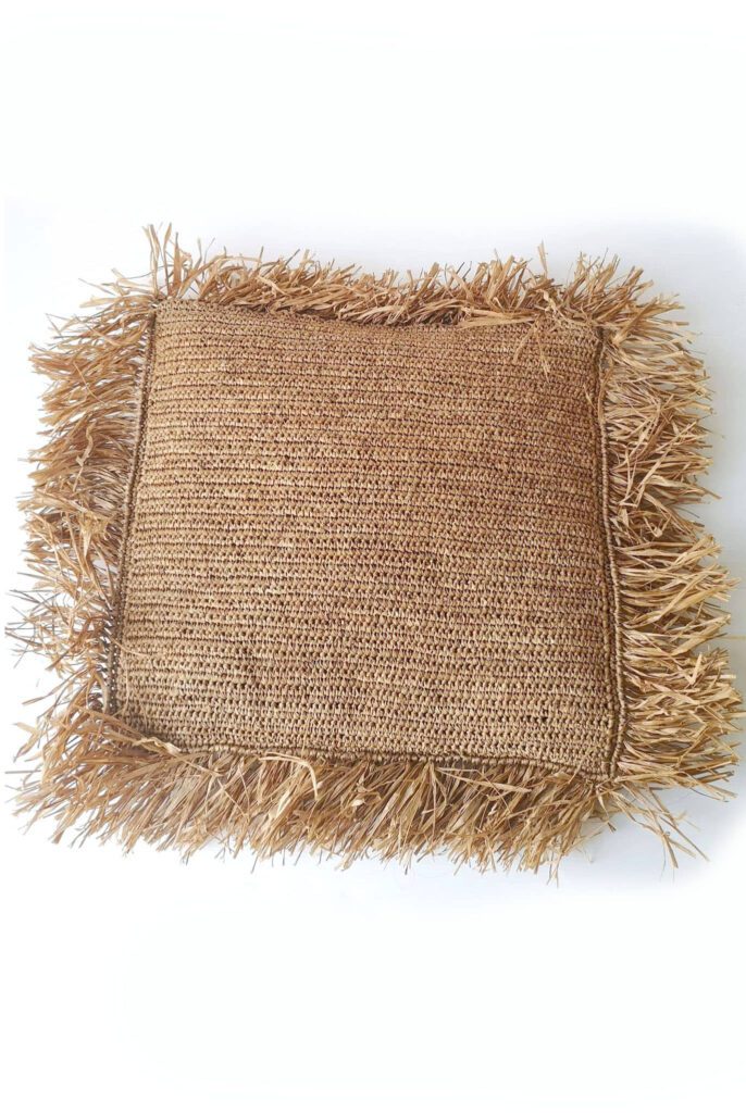 coussin-en-raphia-faniry-cr-01nt