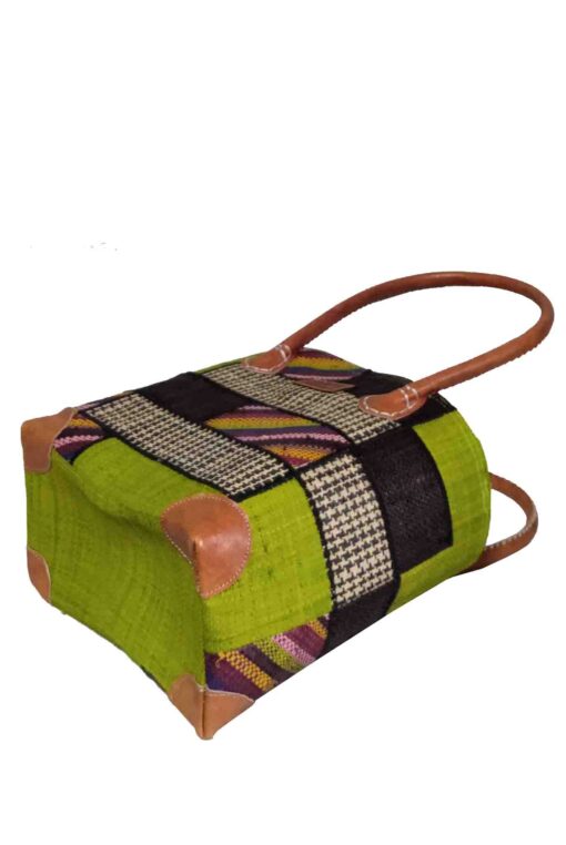 CABAS RAPHIA PATCHWORK 002VA-BR  <B> Moyen Modèle </B><strong><span style="color: #ff0000;">RUPTURE DE STOCK </span></strong> – Image 4