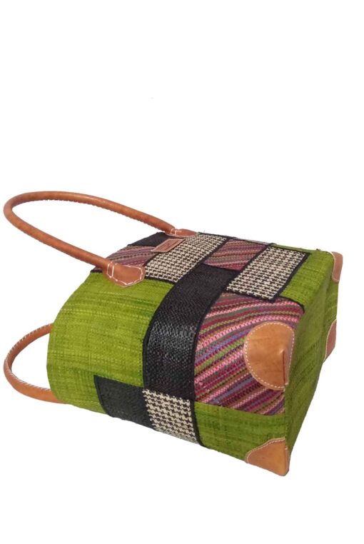 CABAS RAPHIA PATCHWORK 001AN-BR  <B> Moyen Modèle </B><strong><span style="color: #ff0000;">RUPTURE DE STOCK </span></strong> – Image 4